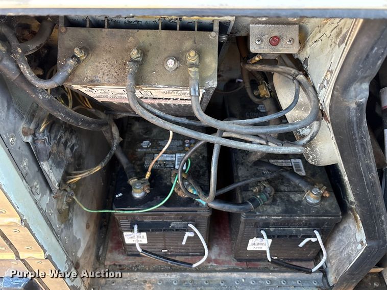 image for item EA7781 1993 MCI MC-12 coach bus