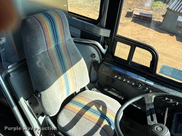 image for item EA7781 1993 MCI MC-12 coach bus