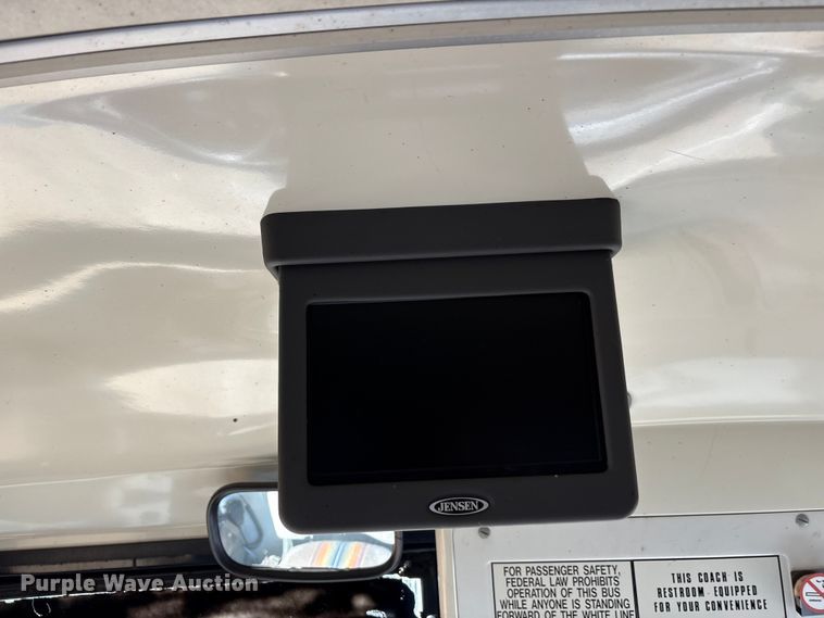 image for item EA7781 1993 MCI MC-12 coach bus