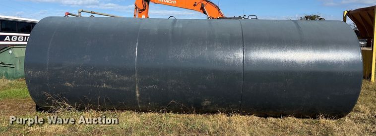 image for item EA7784 Diesel tank