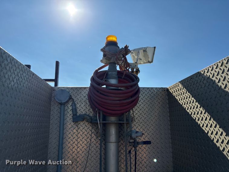 image for item EA7786 1987 Ford F8000 utility / service truck