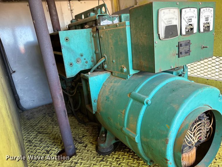 image for item EA7786 1987 Ford F8000 utility / service truck