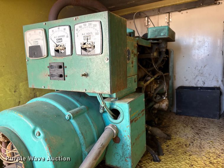 image for item EA7786 1987 Ford F8000 utility / service truck