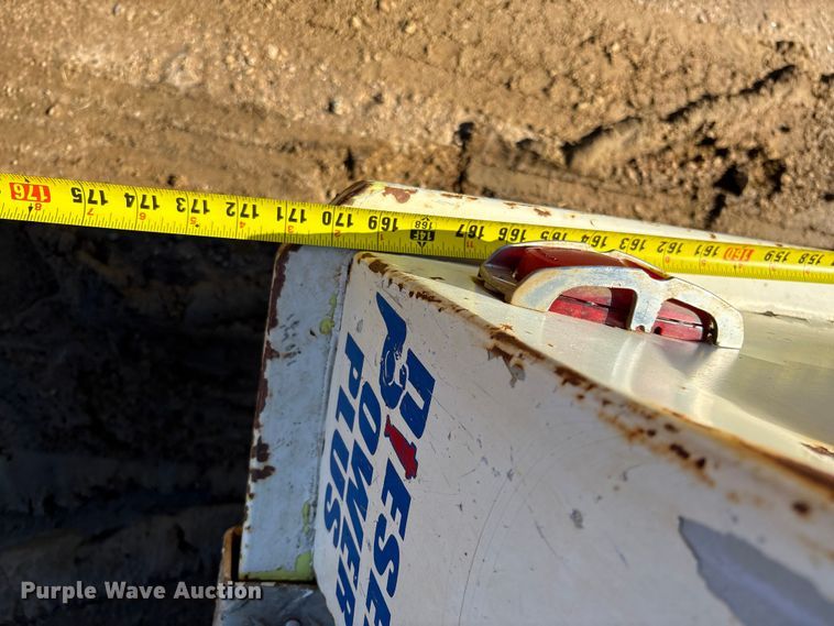 image for item EA7786 1987 Ford F8000 utility / service truck