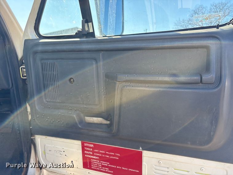 image for item EA7786 1987 Ford F8000 utility / service truck