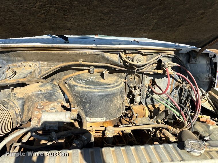 image for item EA7786 1987 Ford F8000 utility / service truck