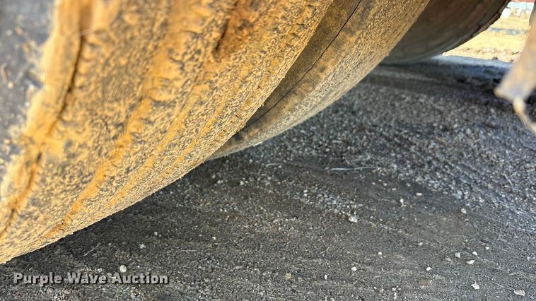 image for item EA7786 1987 Ford F8000 utility / service truck