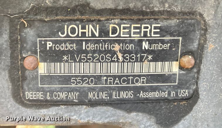 image for item EA7788 2004 John Deere 5520 tractor