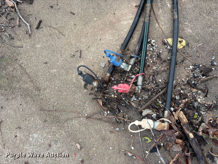 image for item EA7788 2004 John Deere 5520 tractor