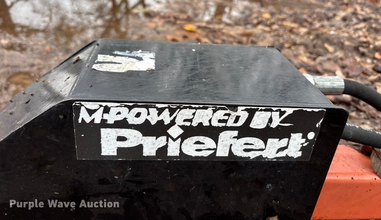 image for item EA7788 2004 John Deere 5520 tractor