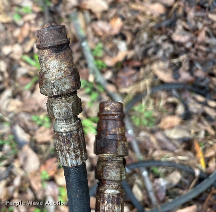 image for item EA7788 2004 John Deere 5520 tractor