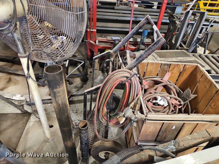 image for item EB8461 Tools