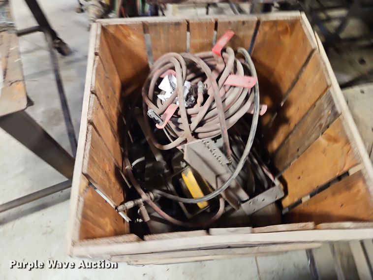 image for item EB8461 Tools