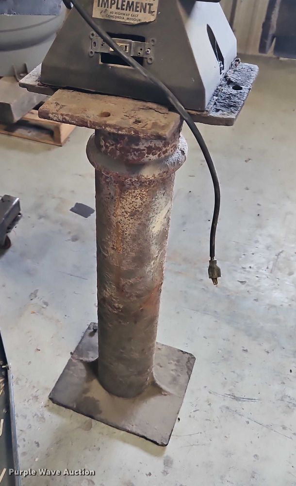 image for item EB8461 Tools