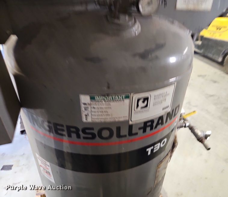 image for item EB8462 (3) air compressors