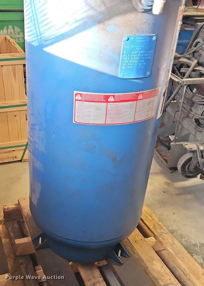 image for item EB8462 (3) air compressors