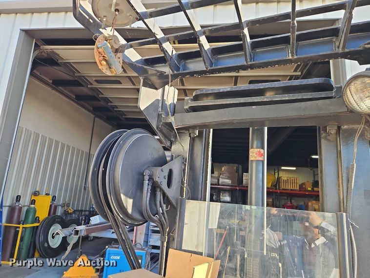 image for item EB8463 Raymond 20R40TT forklift