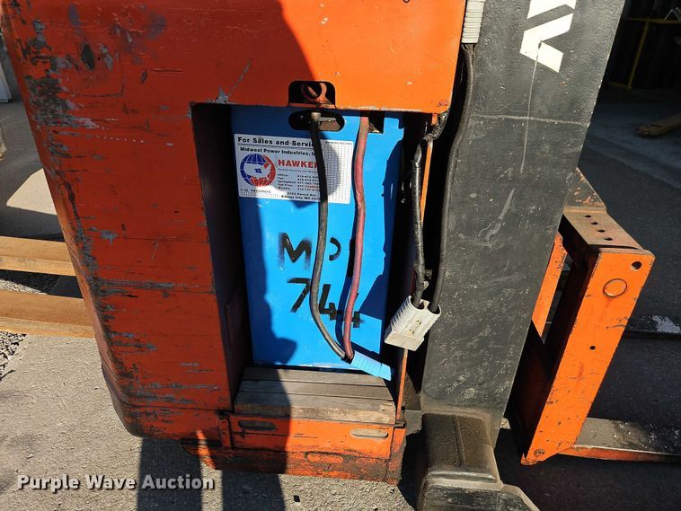 image for item EB8463 Raymond 20R40TT forklift