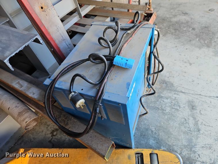 image for item EB8463 Raymond 20R40TT forklift