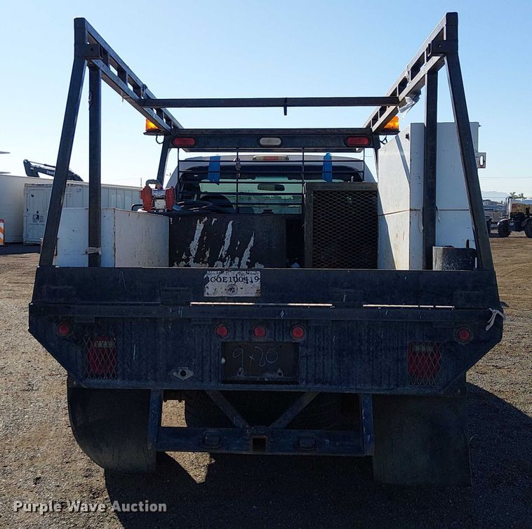 image for item EC1294 2008 Ford F250 Super Duty flatbed pickup truck