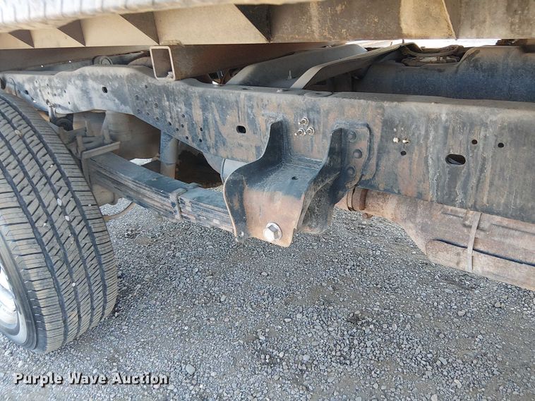 image for item EC1294 2008 Ford F250 Super Duty flatbed pickup truck