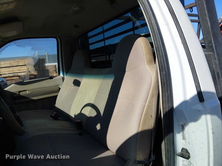 image for item EC1294 2008 Ford F250 Super Duty flatbed pickup truck