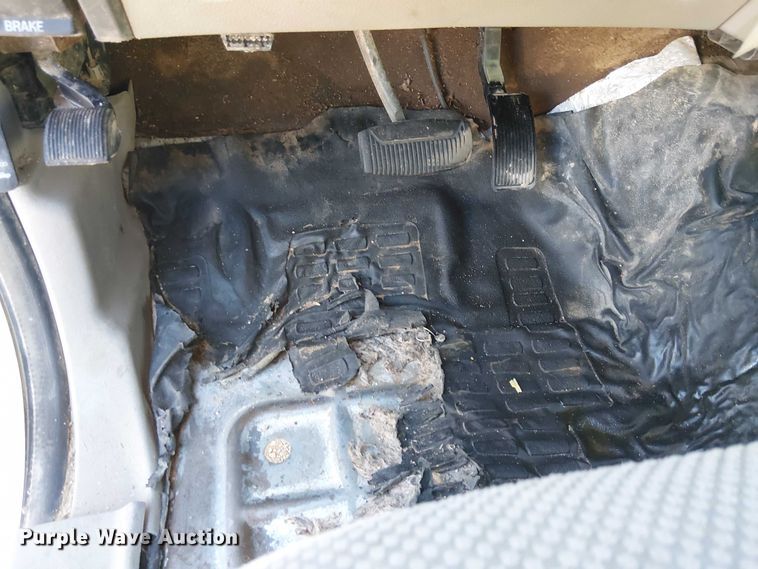 image for item EC1294 2008 Ford F250 Super Duty flatbed pickup truck