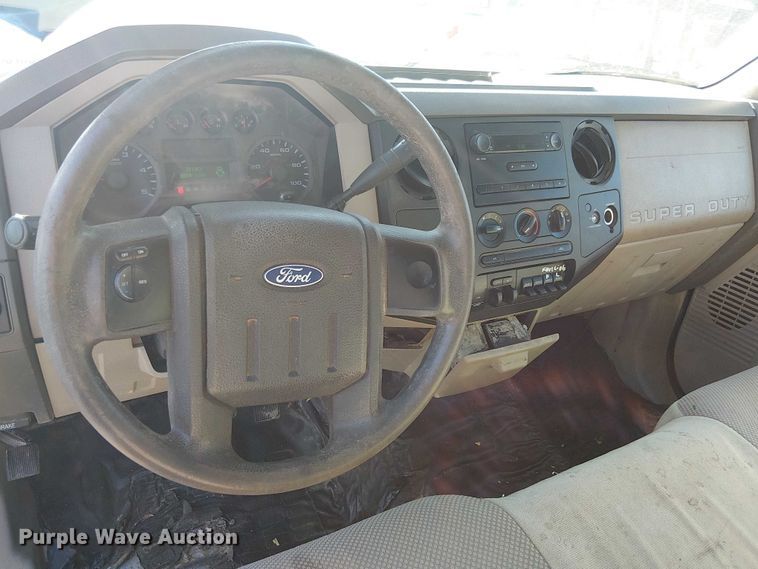 image for item EC1294 2008 Ford F250 Super Duty flatbed pickup truck