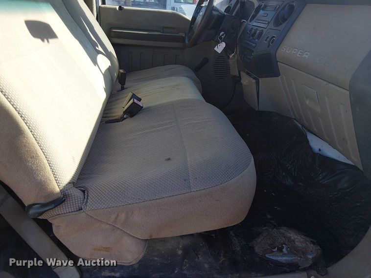 image for item EC1294 2008 Ford F250 Super Duty flatbed pickup truck