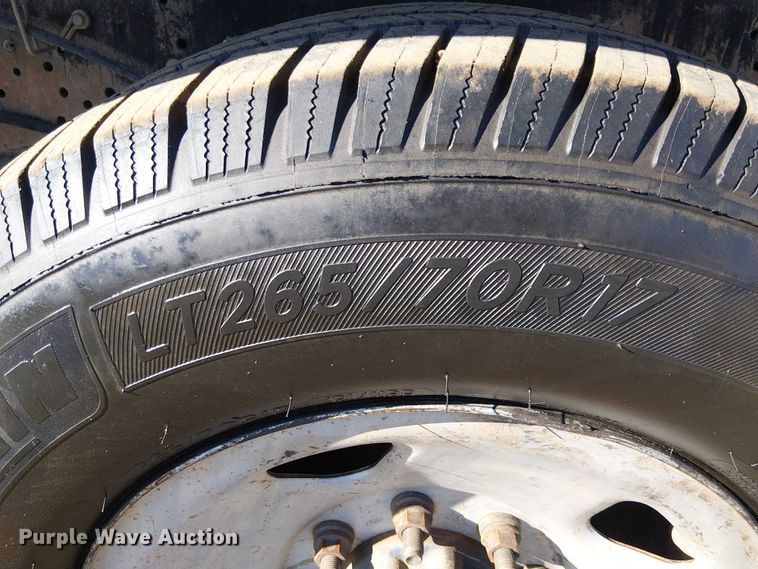 image for item EC1294 2008 Ford F250 Super Duty flatbed pickup truck