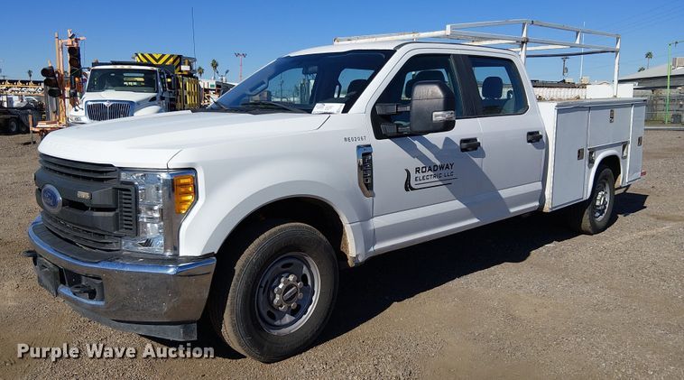 image for item EC1303 2017 Ford F250 Super Duty Crew Cab utility bed pickup truck