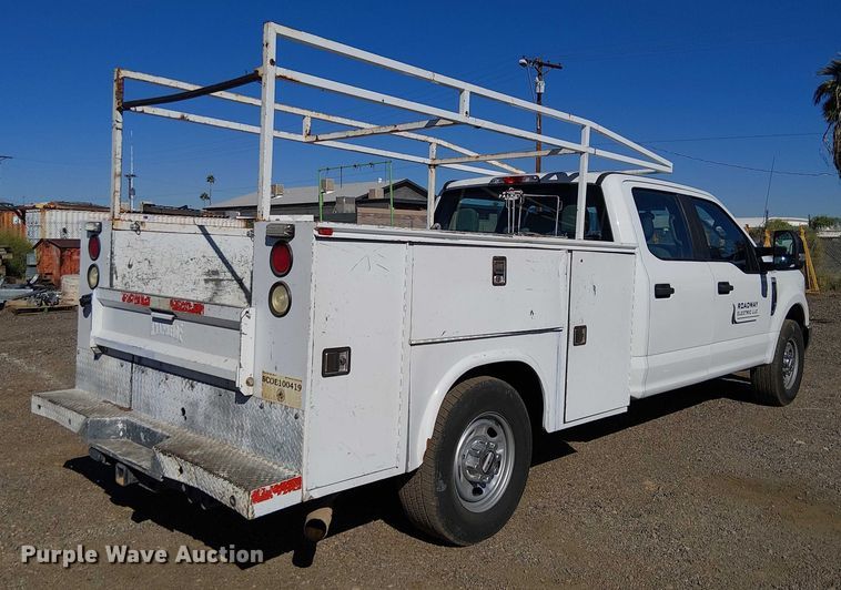 image for item EC1303 2017 Ford F250 Super Duty Crew Cab utility bed pickup truck