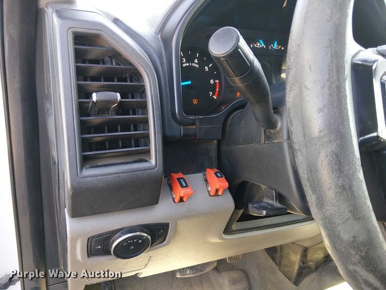 image for item EC1303 2017 Ford F250 Super Duty Crew Cab utility bed pickup truck