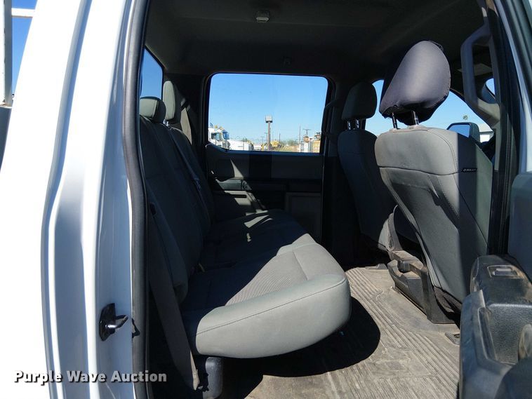 image for item EC1303 2017 Ford F250 Super Duty Crew Cab utility bed pickup truck