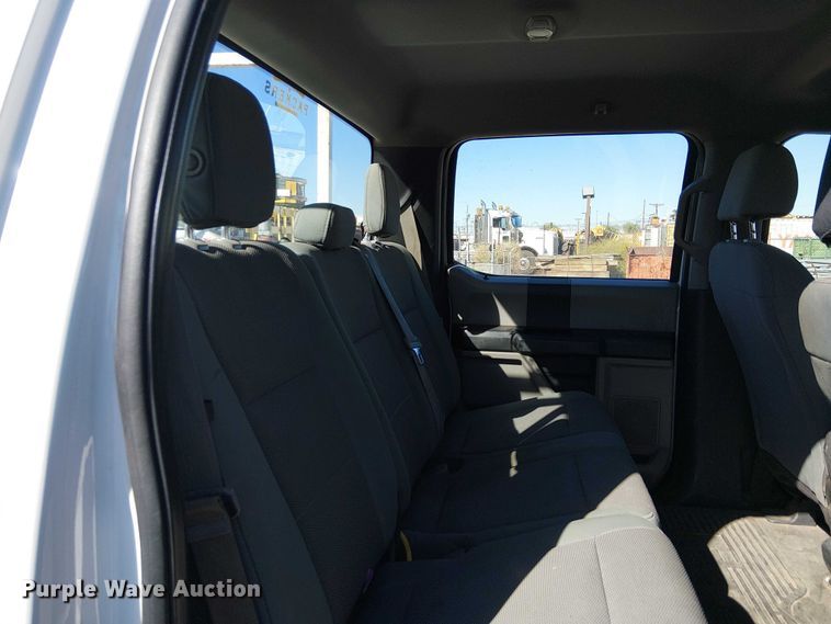 image for item EC1303 2017 Ford F250 Super Duty Crew Cab utility bed pickup truck