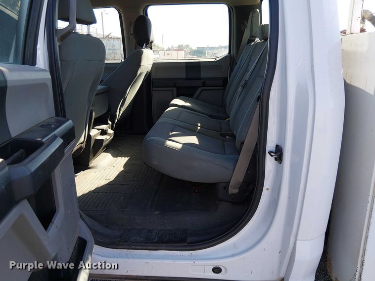 image for item EC1303 2017 Ford F250 Super Duty Crew Cab utility bed pickup truck