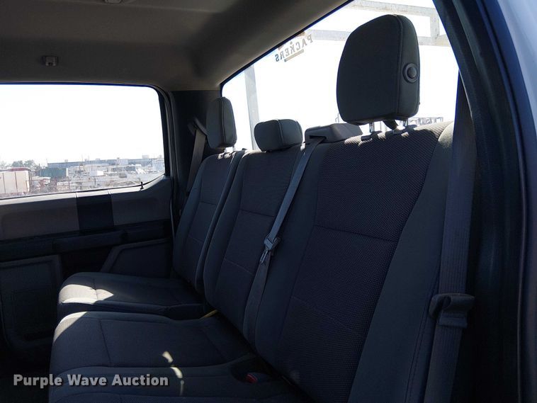 image for item EC1303 2017 Ford F250 Super Duty Crew Cab utility bed pickup truck