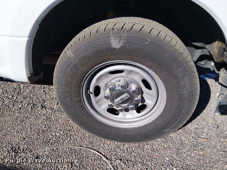 image for item EC1303 2017 Ford F250 Super Duty Crew Cab utility bed pickup truck