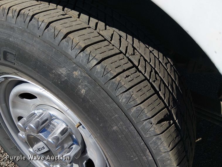 image for item EC1303 2017 Ford F250 Super Duty Crew Cab utility bed pickup truck