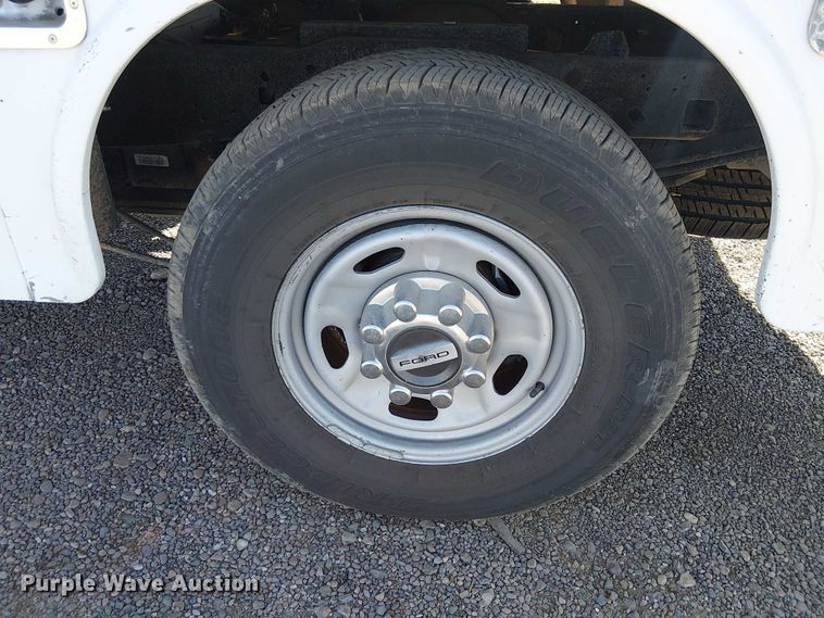 image for item EC1303 2017 Ford F250 Super Duty Crew Cab utility bed pickup truck