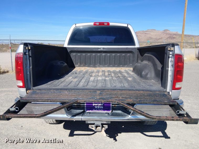 image for item EC1314 2003 Dodge Ram 2500 Quad Cab pickup truck