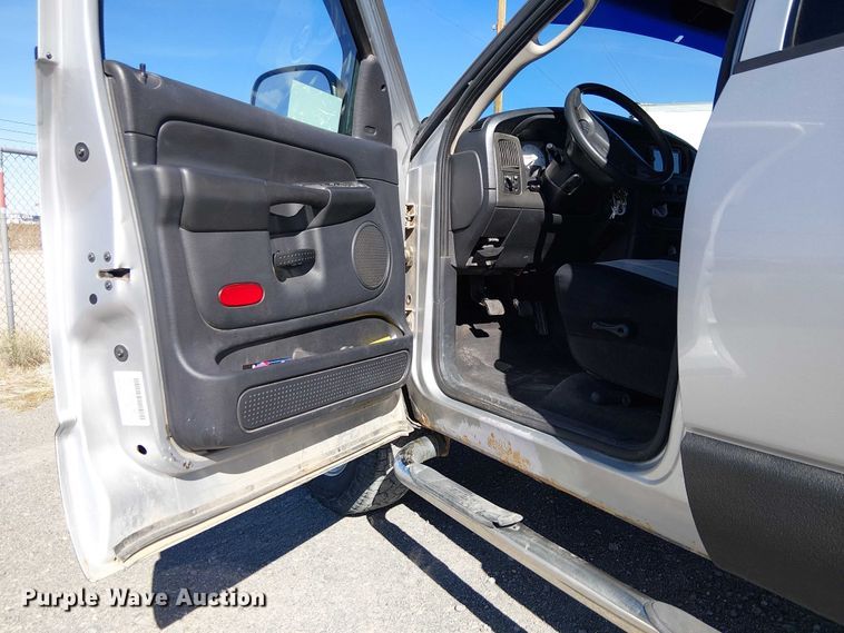 image for item EC1314 2003 Dodge Ram 2500 Quad Cab pickup truck