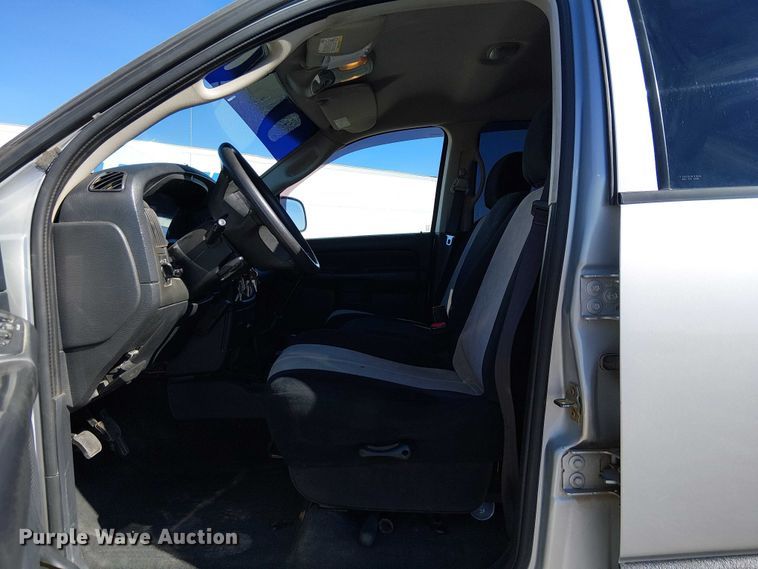 image for item EC1314 2003 Dodge Ram 2500 Quad Cab pickup truck