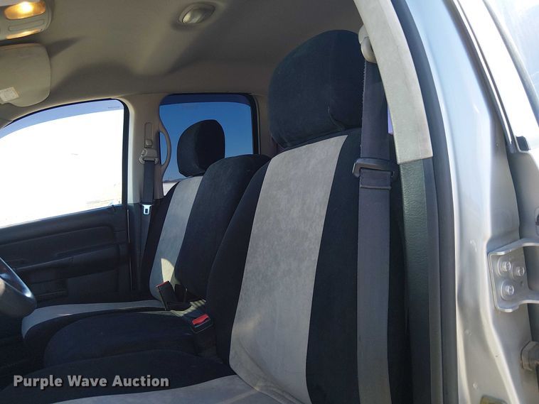 image for item EC1314 2003 Dodge Ram 2500 Quad Cab pickup truck