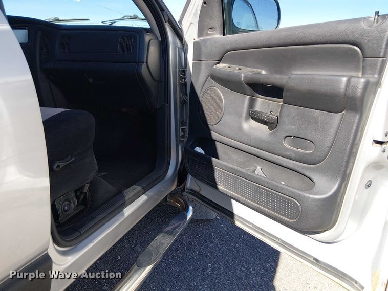 image for item EC1314 2003 Dodge Ram 2500 Quad Cab pickup truck