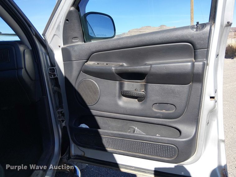 image for item EC1314 2003 Dodge Ram 2500 Quad Cab pickup truck