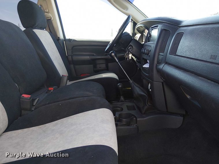 image for item EC1314 2003 Dodge Ram 2500 Quad Cab pickup truck