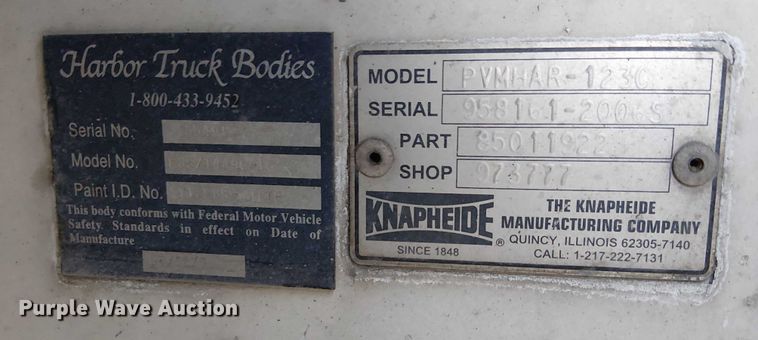 image for item EC1317 2006 Chevrolet Silverado 3500 flatbed pickup truck