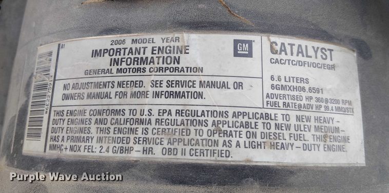 image for item EC1317 2006 Chevrolet Silverado 3500 flatbed pickup truck