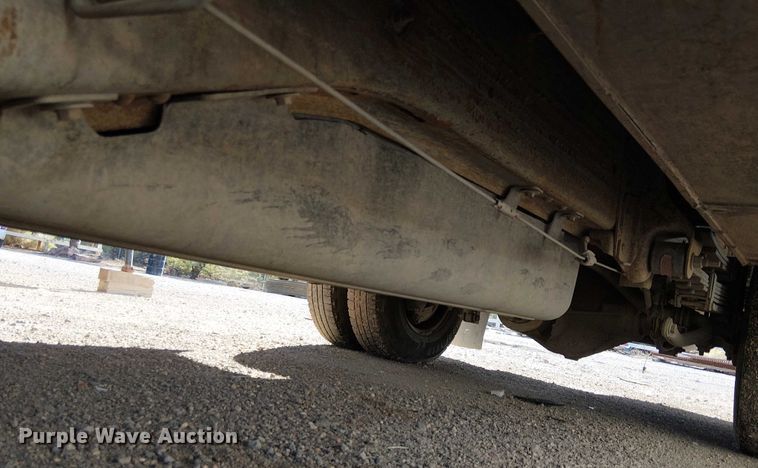 image for item EC1326 2005 Chevrolet Silverado 3500 utility bed pickup truck